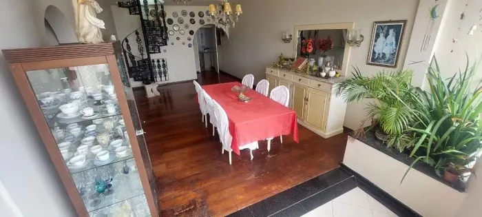 COBERTURA MARAVILHOSA VISTA MAR NO COSTA AZUL COM 240M2 E 3/4