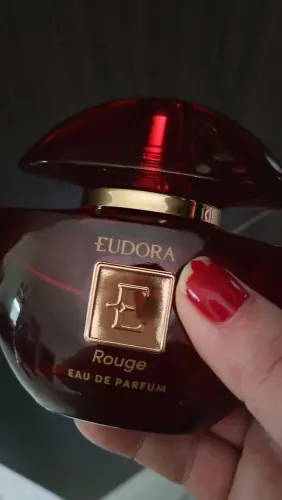 Perfume Eudora rouge 