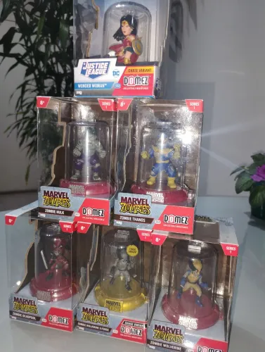 COLEÇÃO MARVEL ZOMBIES DOMEZ LACRADOS