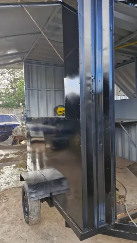 Trailer