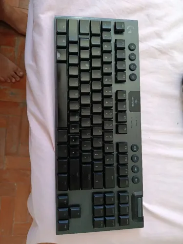 Teclado Logitech 