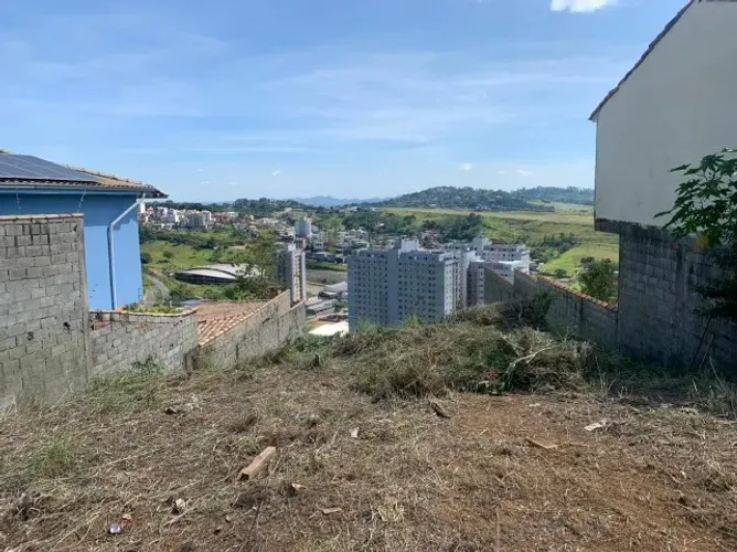 TERRENO À VENDA LINDA VISTA E EXCELENTE POTENCIAL CONSTRUTIVO - AEROPORTO ESTADIO