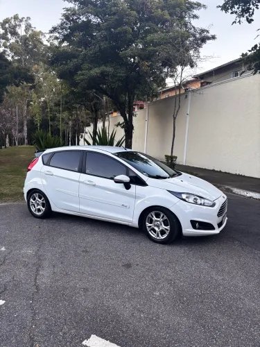 Ford Fiesta 1.5 16V Flex Mec. 5P 2014