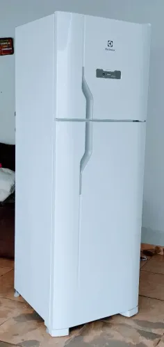 Geladeira Duplex Eletrolux DFN41 Fosfree 220vlts