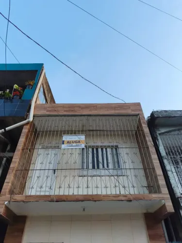 Aluga excelente casa no Guamá