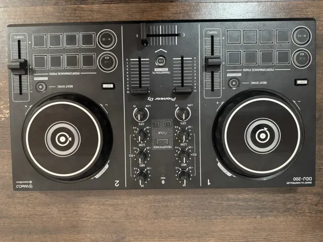 DDJ 200 Pionner DJ