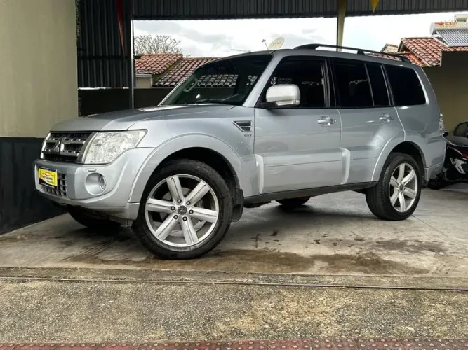 Mitsubishi Pajero Full GLS/gls/pkhpe 3.2 Dies.ti 5P 2014