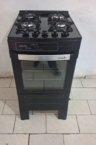 Vende se fogão SEMI NOVO 