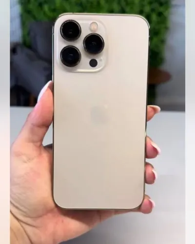 iPhone 13 Pro Max dourado