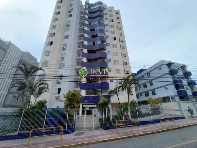 Locação | Apartamento semi mobiliado com 3 quartos e 2 vagas de garagem - no Centro de Flo