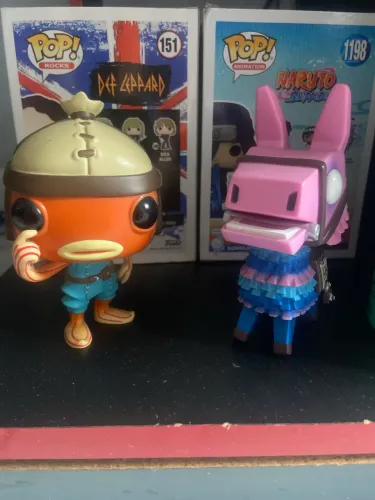 Funko Pop Lhama e Peixoto do fortnite