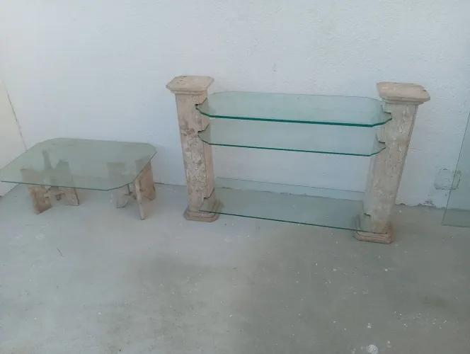 Estante de mármore