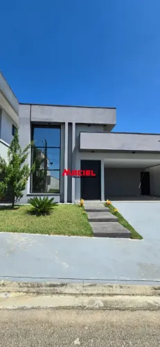 CASA NOVA EM CONDOMINIO FECHADO!! ÓTIMO ACABAMENTO.