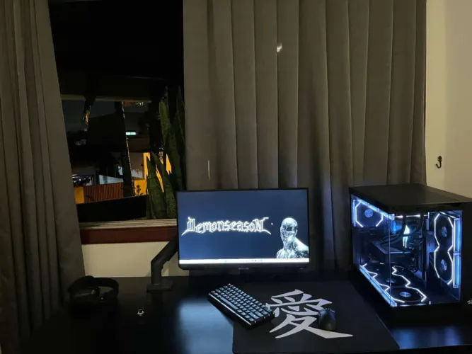 ? PC GAMER Ryzen 7 7800X3D + RTX 5060 + 32GB DDR5