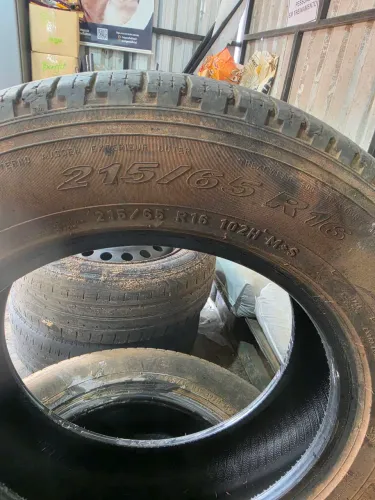 Pneus 215/65/R16