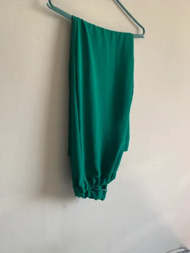 Lindo conjunto calça e bata .