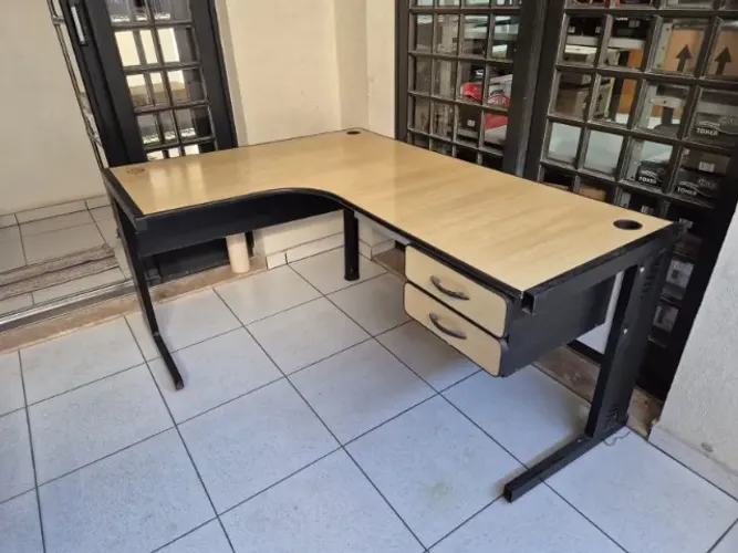 mesa de escritorio em L 1,20 x 1,60