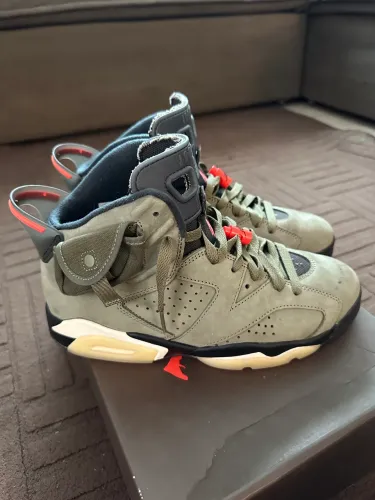 NIKE TRAVIS SCOTT 40 ( semi novo )  