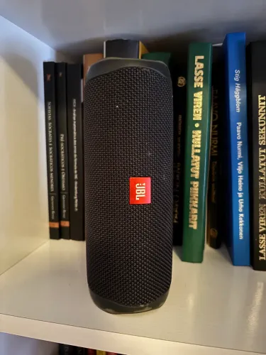 JBL FLIP 5 em perfeito estado de funcionamento