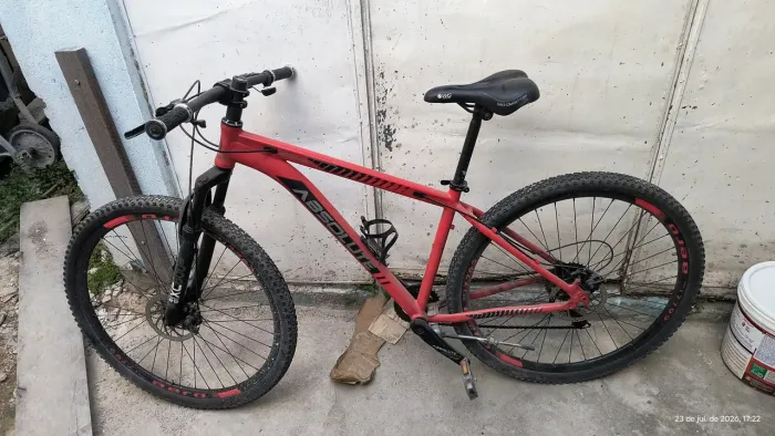 Bicicleta absolute com mega range 