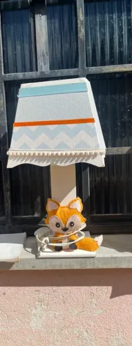 Iluminária de raposa e suporte 