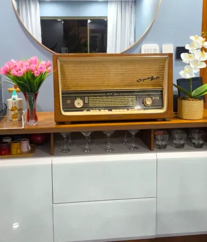 RÁDIO ALEMÃO TELEFUNKEN FUNCIONANDO