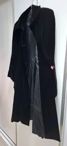 Casaco - Mantô de Veludo Preto - Longo