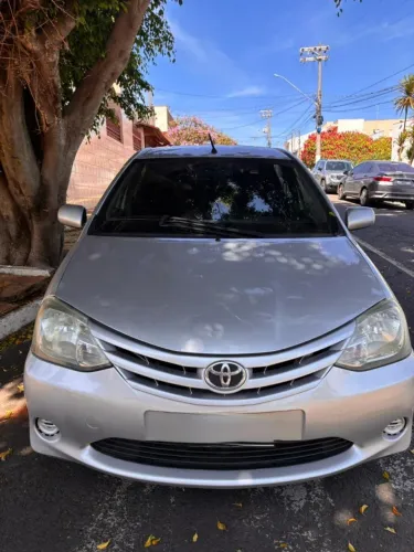 Toyota Etios X Sedan 1.5 Flex 16V 4P Mec. 2014