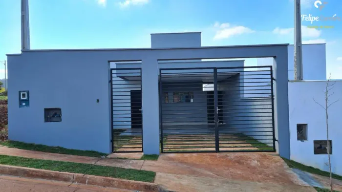 Casa térrea com 3 Quartos sendo 1 suíte, quintal gramado e porcelanato em Piracicaba, Jard