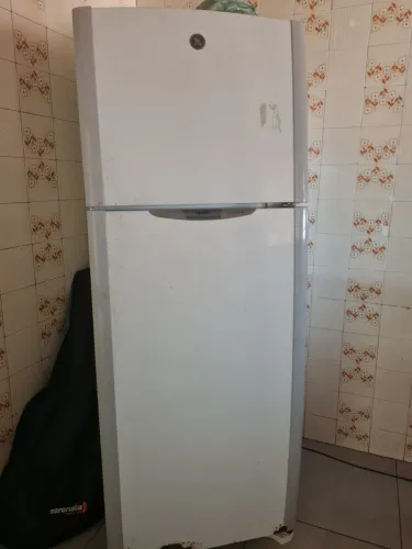 Vendo geladeira fros free