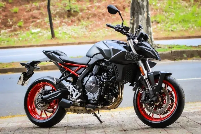 Suzuki GSX-8S - 2026