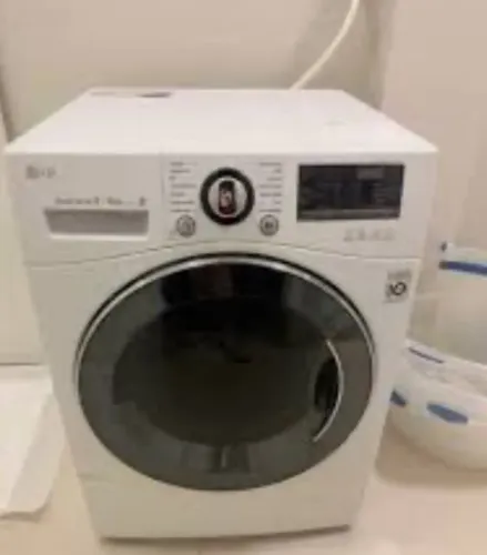 Máquina de lava e seca