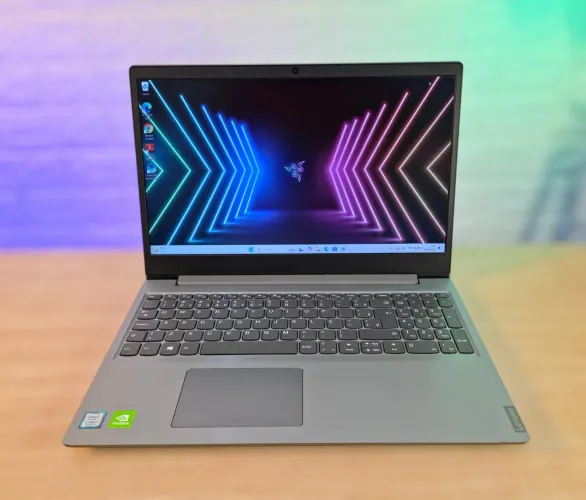 Notebook Lenovo I7 8565U, Nvidia MX110 2GB, 8GB RAM, SSD NVMe 256GB, Tela 15,6 FHD