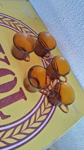1 travessa grande e 5 xícaras impecável