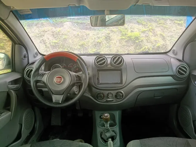 Fiat Palio Attractive 1.0 EVO Fire Flex 8V 5P 2014