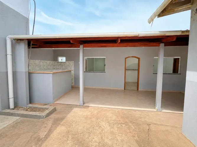 Casa 3 quartos 2 suítes em residencial