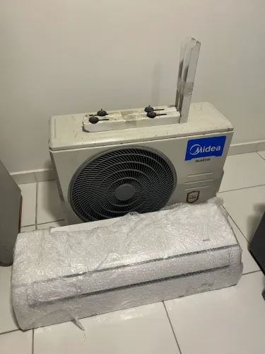 AR CONDICIONADO SPLIT MIDEA INVERTER 12000BTU 110V
