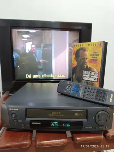 Vídeo Cassete SEMP X682 (4 cabeças, mono, com controle)