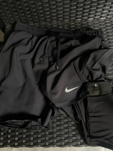2 BERMUDAS COM COMPRESSÃO NIKE PRO