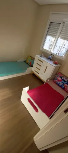 Cama e mini cama Montessoriana 