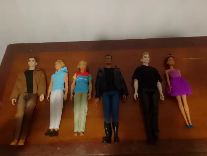 Lote Ken e barbie