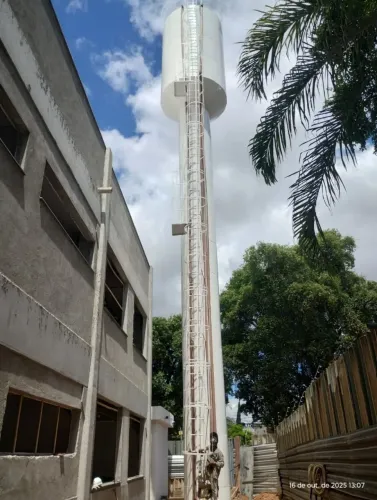 Reforma de caixa d'água metálica 