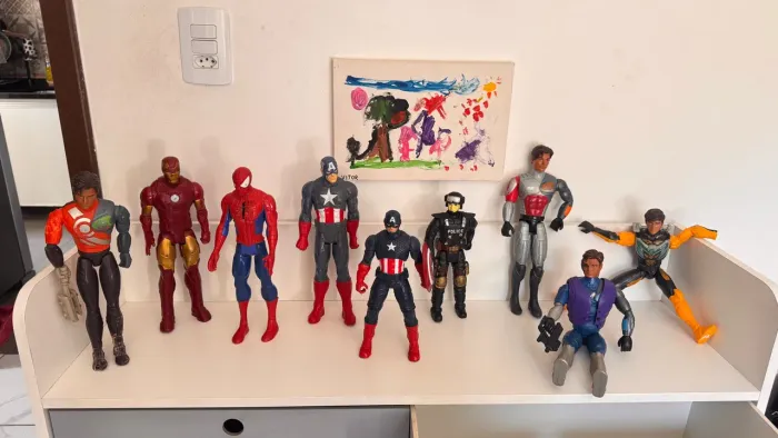 Bonecos super heróis
