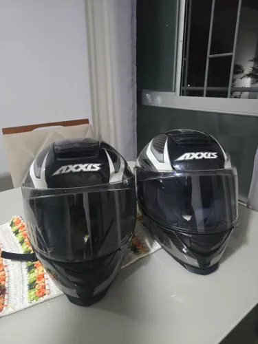 2 capacetes axxis 