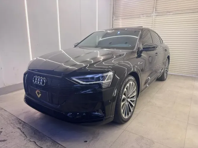 Audi E-Tron Performa. Black Aut. (elétrico) 2022