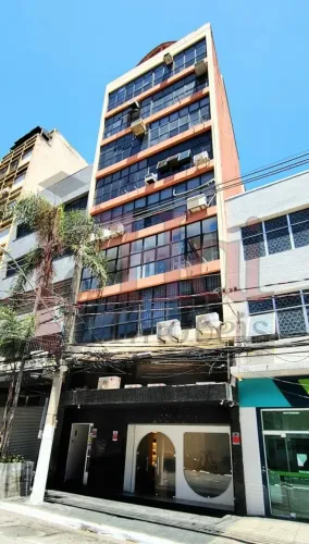 Vende-se Sala Comercial com 40m² no bairro do Bom Retiro.