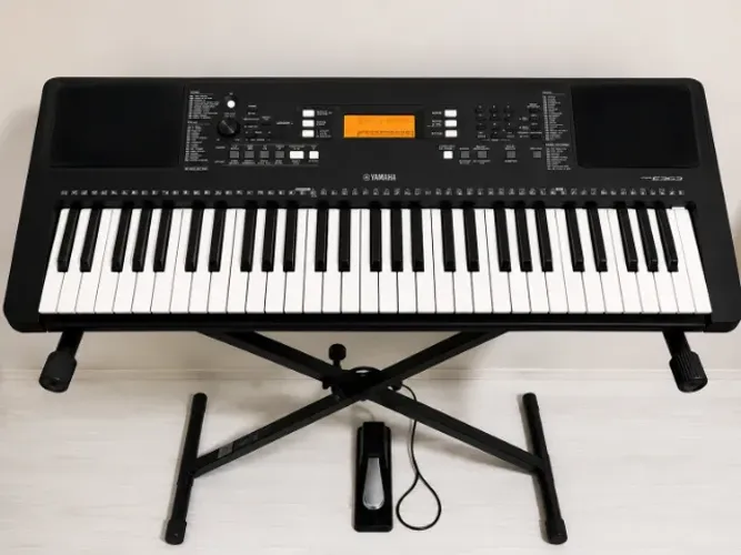 Teclado Yamaha PSR-E363 + Acessórios