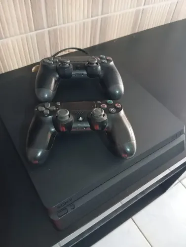 PS4 Slim 1T