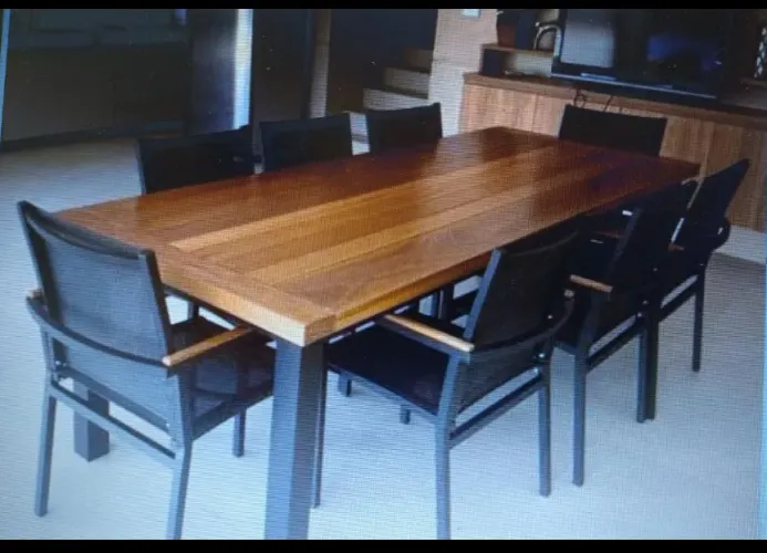 Mesa ,tampo madeira cumaru 1,60 x 0,90