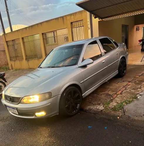 Chevrolet Vectra GL 2.2 / 2.0 MPFI 2001